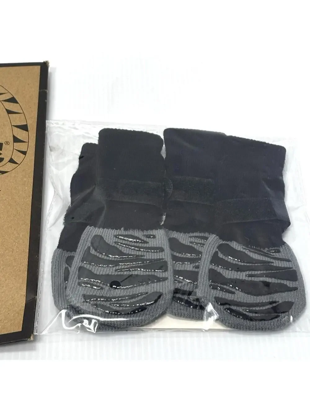 DOK TigerToes Non-Slip Dog Socks 4-Pack Paw Grip Cotton Polyester Hardwood Floor